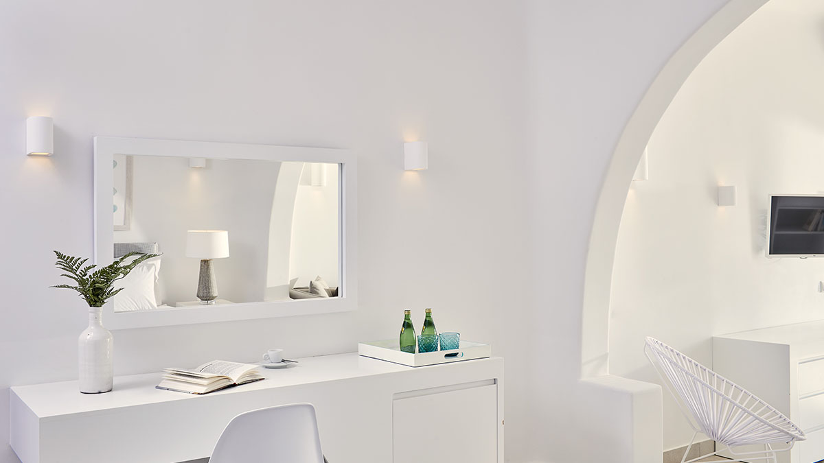 Aqua Blue Hotel Santorini - NR